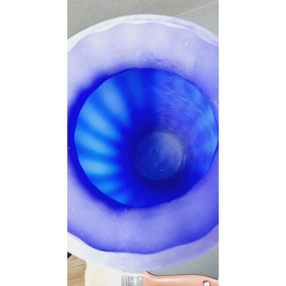 Beautiful Blue Frosted Glass Vase, Shines in the Sunlight, 10.5" tall - Picture 3 of 10